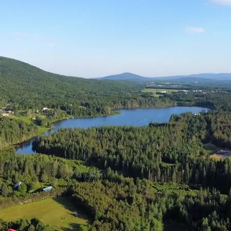 Chalets Terre De L'Orme With Spa Tucked Away In Nature Saint-Gabriel-De-Valcartier Exterior photo