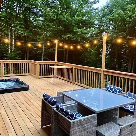 Chalets Terre De L'Orme With Spa Tucked Away In Nature Saint-Gabriel-De-Valcartier Exterior photo