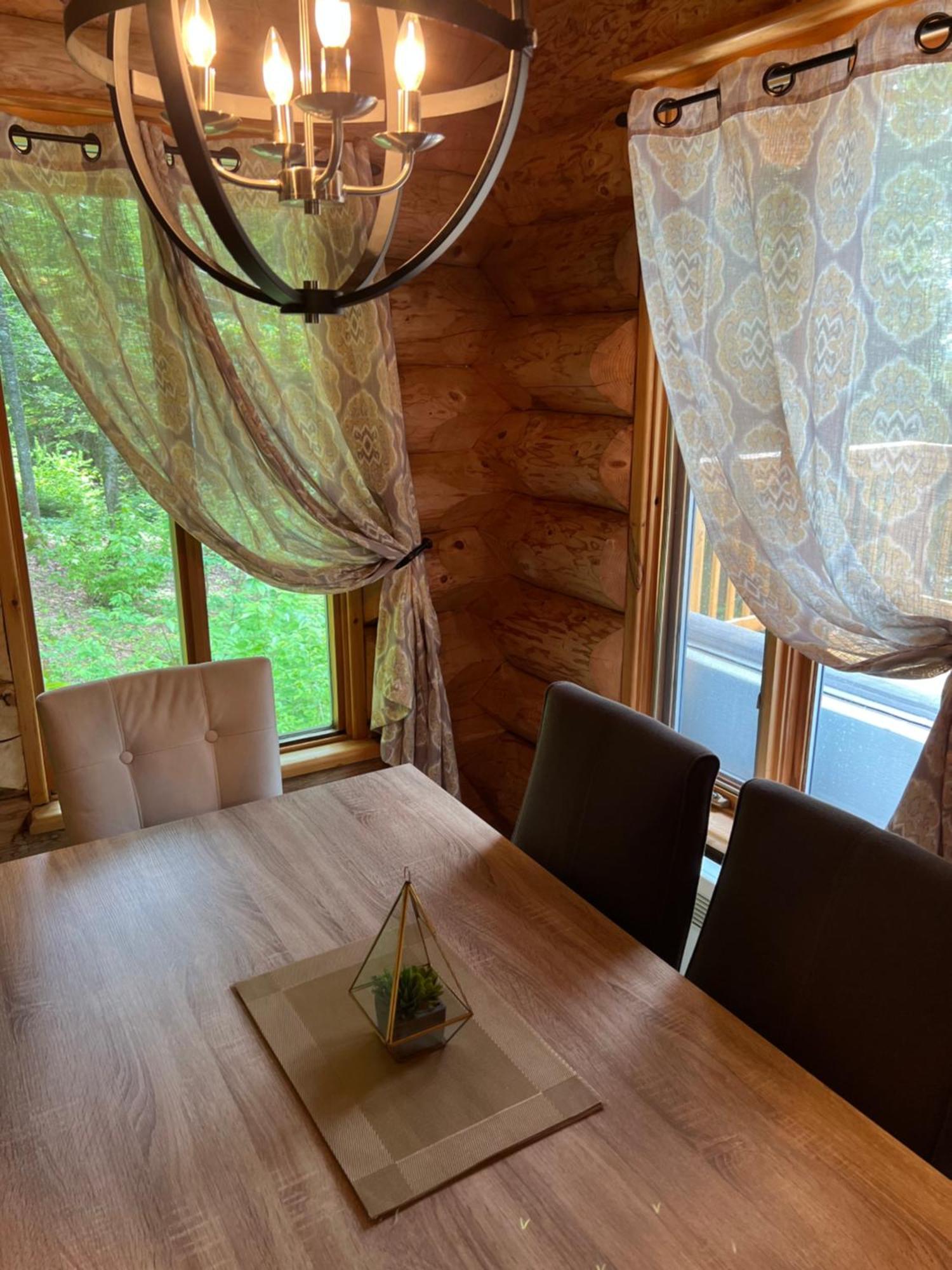 Terre De L'orme With Tucked Away In Nature * Saint-Gabriel-De-Valcartier
