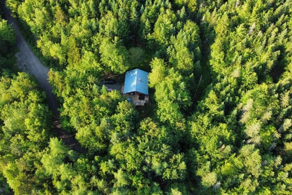 Chalet Terre De L'orme With Tucked Away In Nature Saint-Gabriel-De-Valcartier